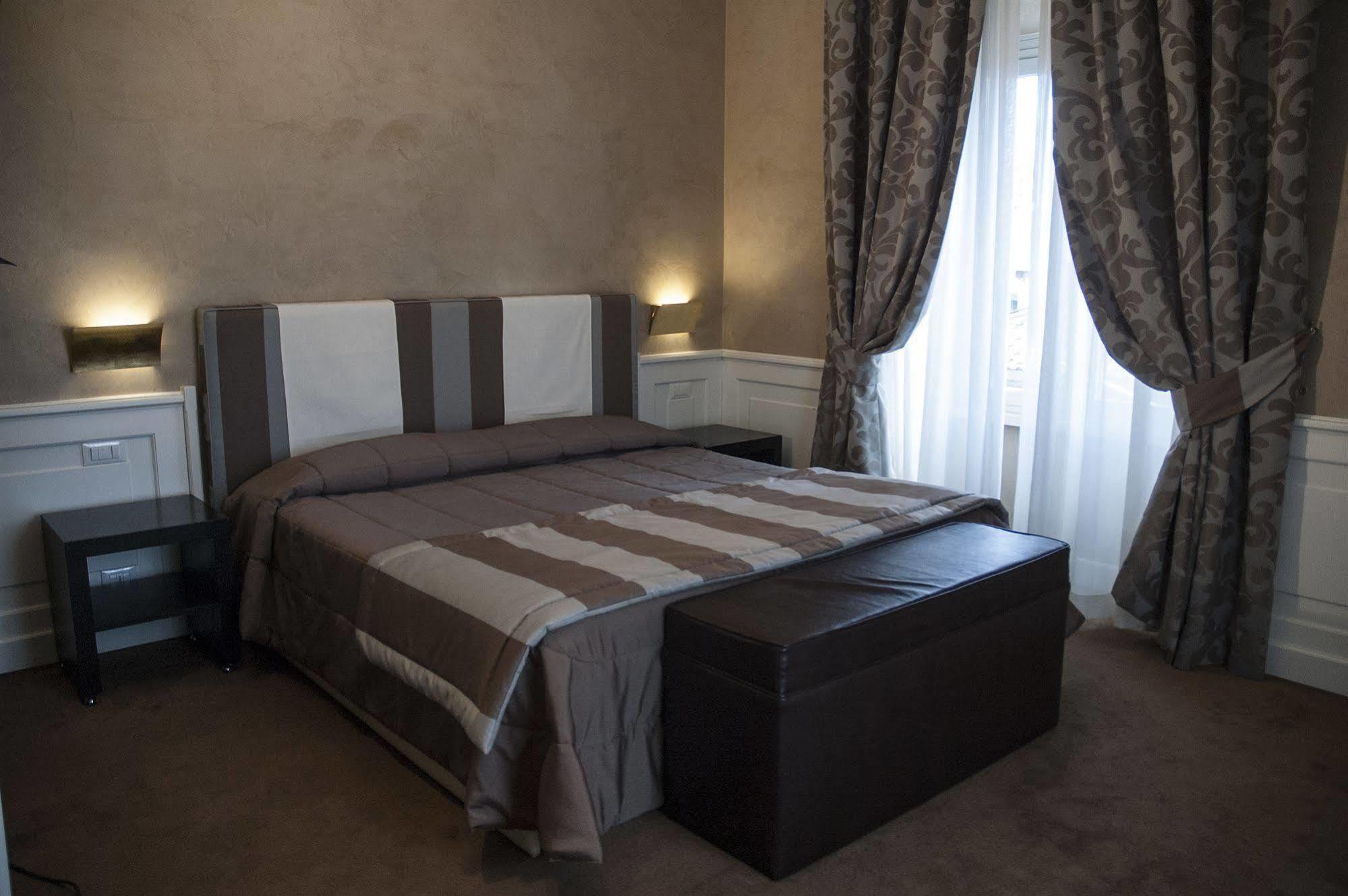 Relais La Maison De Luxe โรม ภายนอก รูปภาพ